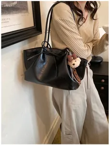 Simple retro large capacity tote bag women new commuting underarm stylish shoulder bag