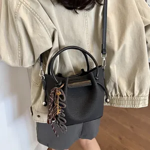 Chic women bucket bag stylish casual shoulder crossbody handbag with trendy handle and charm