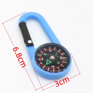 Mosqueton multifuncional con brujula de plastico hebilla de alpinismo vista de detalle