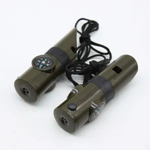 Sifflet de survie extérieur 7 en 1 avec boussole et lumière LED pour le camping.