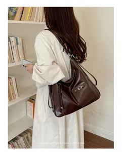 Retro commuter tote bag for women, large capacity shoulder bag, stylish casual leather handbag