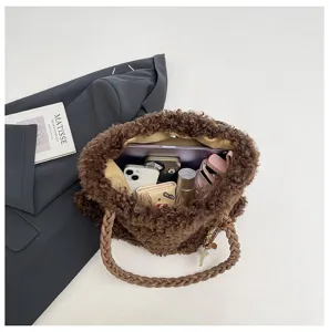 Bolso tote de peluche suave de otoño invierno moda bolso de hombro versátil mujer