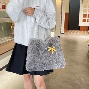 Elegante bolso tote de peluche gris para mujer, bolso de hombro de invierno suave.
