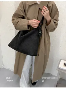 Modieuze geweven schoudertas voor dames, retro casual dagelijkse forens tote tas.