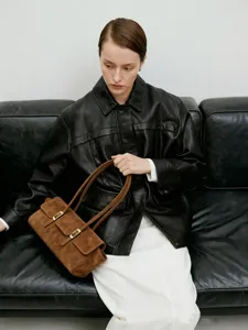 Women Genuine Leather Shoulder Bag Retro Casual Tote Bag Underarm Bag Metal Buckle Strap Decor Women Commuter Handbag