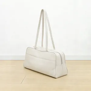 Bolso de hombro minimalista de cuero blanco roto, gran capacidad bolso de viaje retro.