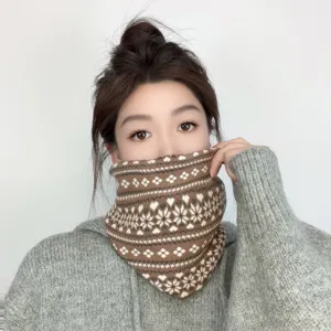 Scaldacollo in maglia invernale maschera viso calda per donne, sciarpa termica chic.