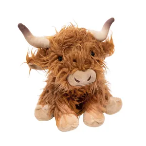 Mignon jouet en peluche de vaches des Highlands écossaises, peluche marron douce.