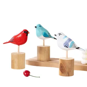 Skandinavische Massivholz Vogel Skulptur handbemalt Tischdeko süße dicke Vögel Heimdekoration.