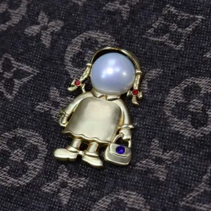 Spilla vintage bambina oro opaco perla strass elegante accessori per abbigliamento chic