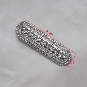 Exquisites Detail der Strass Haarklammer, Vintage Stil glitzerndes Kristall Haaraccessoire.