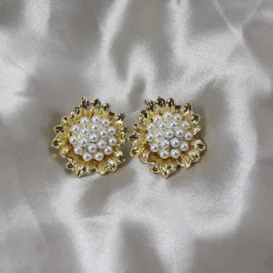Vintage Rétro Or Fleur Perle Boucles d'Oreilles Classique Élégant Bijoux Cadeaux Chic