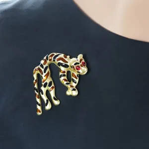Spilla Smaltata Leopardo Vintage Lusso Moda Abbigliamento Accessorio Colore Oro