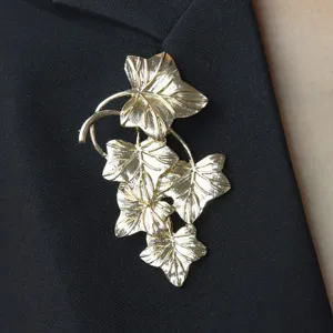 Vintage Grapevine Leaf Brooch Alloy Gold Silver Plated Elegant Dress Accessories Fashion Jewelry Gift for Women
