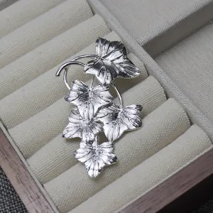 Vintage Silver Leaf Brooch Retro Plant Pin Fashion Clothing Accessory Jewelry Gift