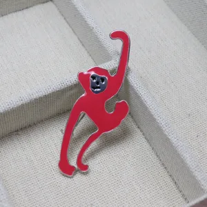 Spilla scimmia smalto rosso carino animale spilla lega risvolto moda gioielli regalo accessorio