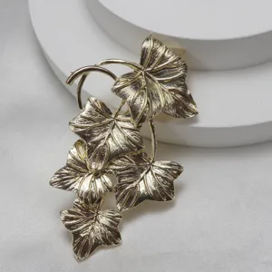 Vintage gold leaf brooch pin elegant plant lapel accessories for women clothing gift jewelry