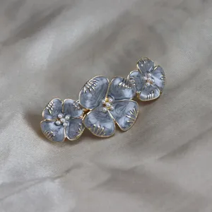 Pince a cheveux fleur perle emaillee vintage pince clip elegante accessoire coiffure