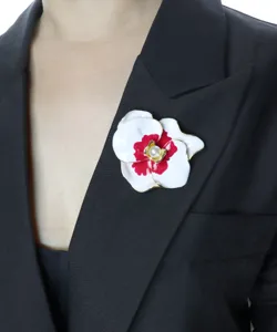 Elegant white and red enamel flower brooch with pearl center vintage fashion jewelry pin for women.