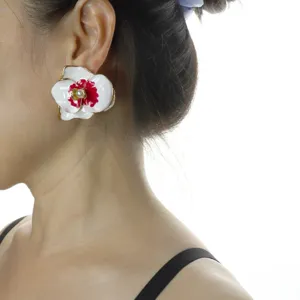 Elegant white enamel flower stud earrings with pearl center vintage style statement jewelry