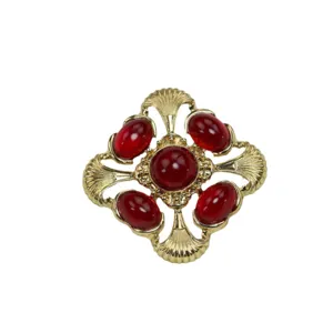 Broche pendentif verre rouge plaqué or vintage croix creuse carrée élégant bijou rétro