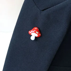 Vintage smalto rosso bianco fungo spilla carino accessorio bavero per donna giacca.