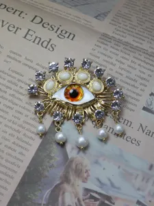 Baroque Evil Eye Brooch Vintage Rhinestone Pearl Gold Metal Fashion Jewelry Accessory