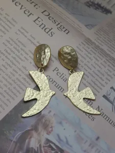 Retro metal dove earrings designer vintage style unique bird drop earrings for women chic jewelry