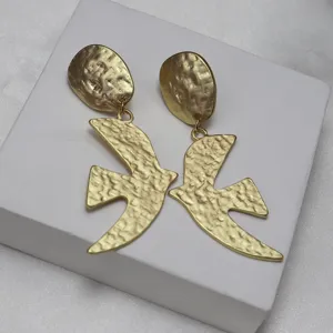 European Retro Dove Alloy Earrings Minimalist Designer Golden Hammered Texture Statement Ear Studs Jewelry