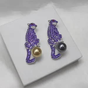 Vintage Rhinestone Leopard Brooch Pin Gold And Gray Pearl Animal Suit Coat Decor Fashion Jewelry For Women