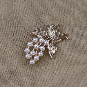 Vintage gold-tone pearl grape brooch pin for women elegant botanical apparel accessory