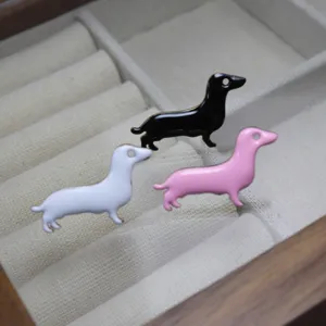 Japanese Cute Dachshund Enamel Brooch Cartoon Animal Collar Pin Alloy Fashion Clothing Hat Bag Accessories Jewelry Gift