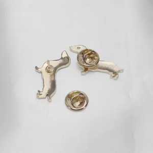 Cute dachshund enamel brooch pin golden metal lapel pin clothing hat bag jewelry accessory