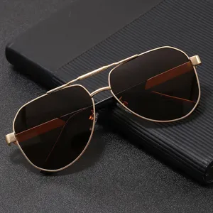 Men's metal large frame polarized sunglasses, UV protection driving outdoor fashion eyewear.