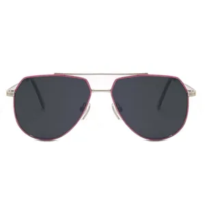 Gafas de sol polarizadas de metal con un elegante doble puente para los niños.