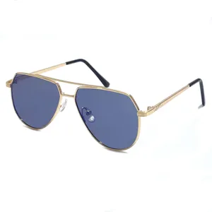 Gafas de sol polarizadas de metal para niños, vista en detalle con montura dorada y lentes.