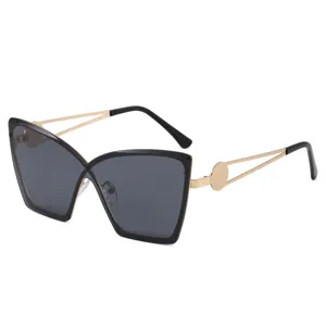 Fashion oversized cat eye sunglasses with stylish metal temples for women and men.