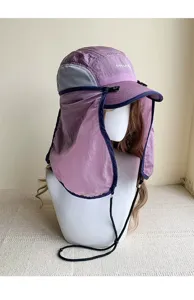 Cappello da sole con protezione collo rimovibile, rete traspirante e tessuto ad asciugatura.