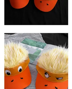 Simpatico cappello con visiera a papera con parrucca, berretto divertente per oggetti di scena.