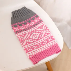 Pull-over douillet pour animaux de compagnie, chien et chat, vêtement d'hiver chaud à motif nordique.