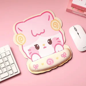 Simpatico tappetino per mouse gatto rosa con poggiapolsi ergonomico e base in gomma antiscivolo.