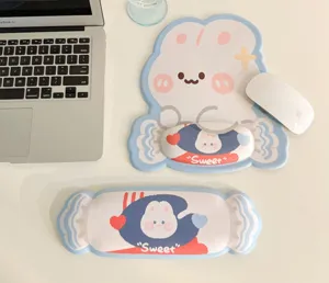 Carino tappetino mouse coniglietto e poggiapolsi tastiera per ufficio, supporto ergonomico.