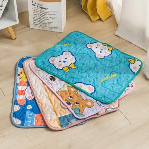 Quilted pet mat cute bear pattern soft dog bed pad non-slip washable cat sleeping mat