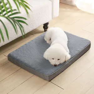 Lit pour chien en peluche grise matelas rectangulaire chaud lavable pour petits et moyens chiens