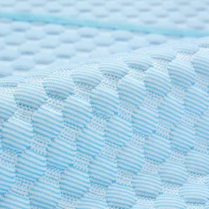 Atmungsaktive Haustier Kühlmatte Eisseide Hundematte Sommer kühles Wabennetz Stoff hellblau
