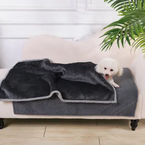Coperta impermeabile in flanella per animali tappeto caldo cane gatto letto morbido