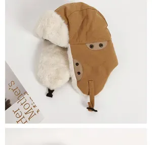 Thickened winter warm aviator trapper hat with soft faux fur lining and ear protection.