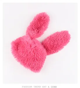 Gorro de invierno con orejas de conejo de peluche rosa moda lindo para mujer