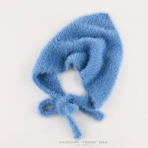 Cappello a triangolo in maglia soffice francese da donna, sciarpa calda invernale pelosa.