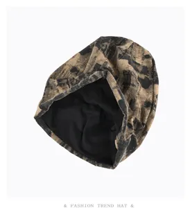 Verwischter Wasteland-Stil Slouchy Beanie Mütze Detail, Retro Mode Kopfbedeckung Damen.